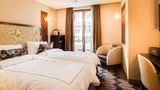<b>Mom'Art Paris Hotel Room</b>. Images powered by <a href="https://iceportal.shijigroup.com/" title="IcePortal" target="_blank">IcePortal</a>.