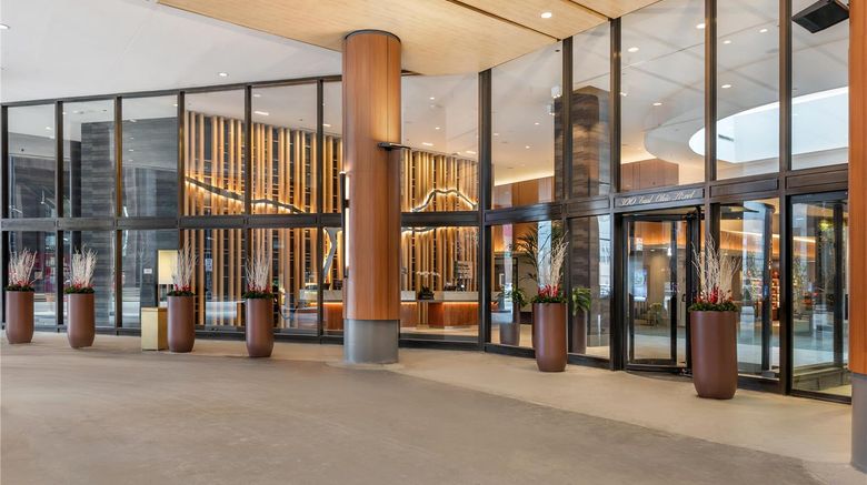 <b>Hilton Grand Vacations Magnificent Mile Exterior</b>. Images powered by <a href="https://iceportal.shijigroup.com/" title="IcePortal" target="_blank">IcePortal</a>.
