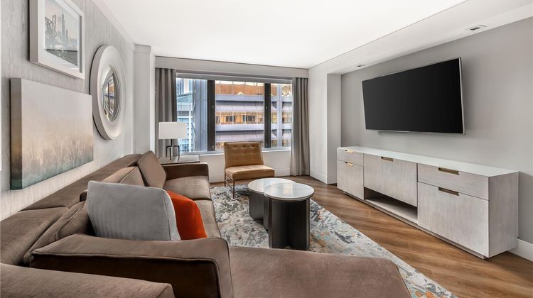 Hilton Grand Vacations Magnificent Mile Room