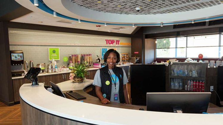 Tru by Hilton Georgetown Lobby