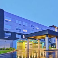 Tru by Hilton Middletown