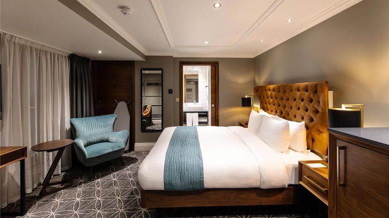 <b>100 Queen's Gate Hotel London Kensington Room</b>. Images powered by <a href="https://iceportal.shijigroup.com/" title="IcePortal" target="_blank">IcePortal</a>.