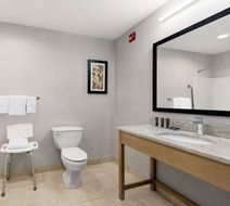 Wingate by Wyndham Lethbridge Room