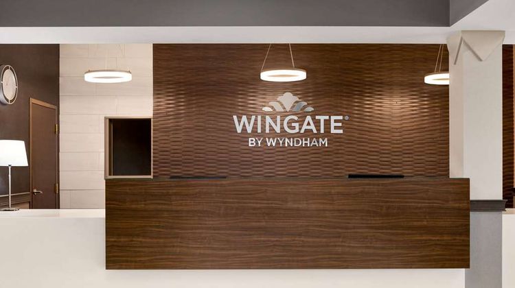 Wingate by Wyndham Lethbridge Lobby