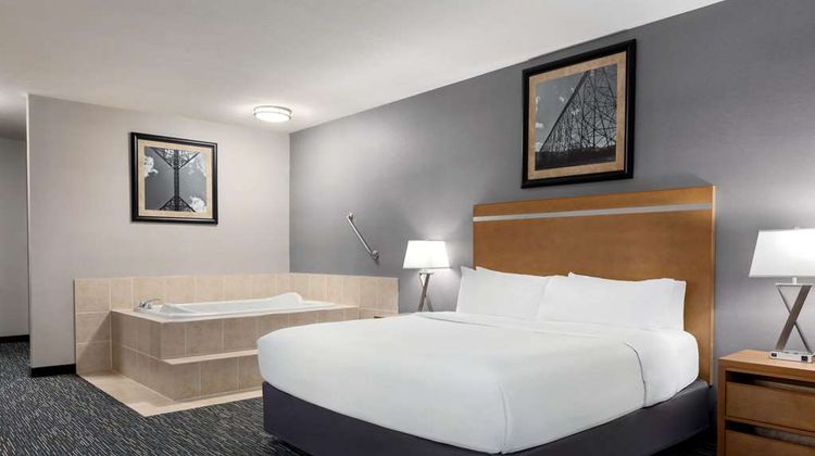 Wingate by Wyndham Lethbridge Suite