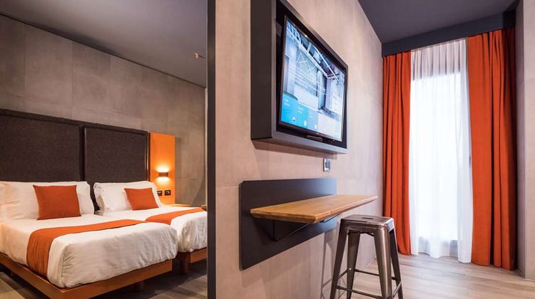J24 Hotel Milano Room