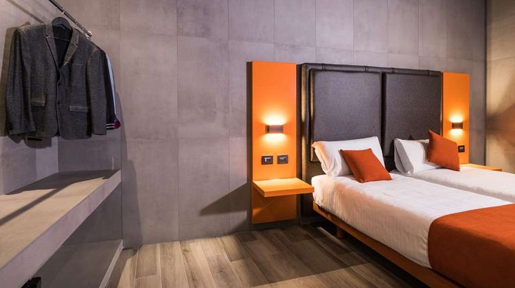 J24 Hotel Milano Room