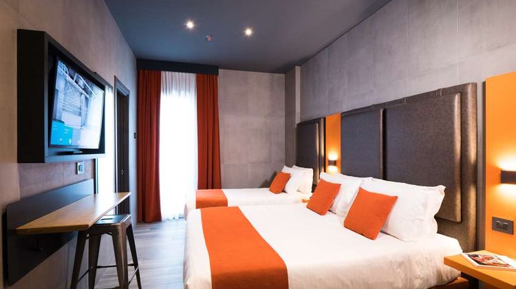 J24 Hotel Milano Room