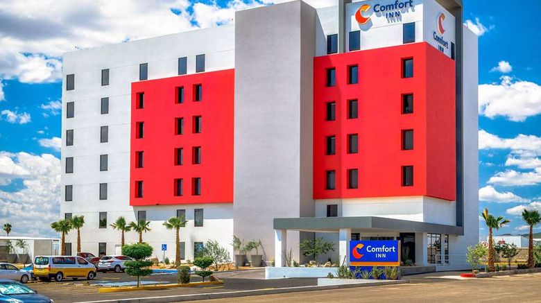 <b>Comfort Inn Hermosillo Aeropuerto Exterior</b>. Images powered by <a href="https://iceportal.shijigroup.com/" title="IcePortal" target="_blank">IcePortal</a>.