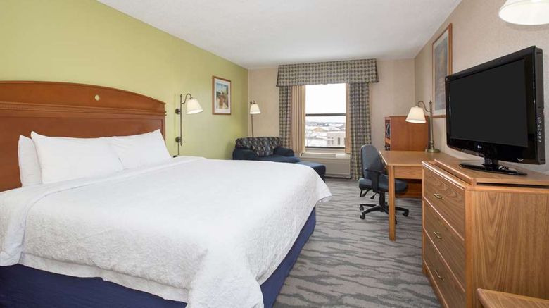 <b>Baymont by Wyndham Thornton Room</b>. Images powered by <a href="https://iceportal.shijigroup.com/" title="IcePortal" target="_blank">IcePortal</a>.