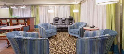Baymont by Wyndham Thornton Lobby