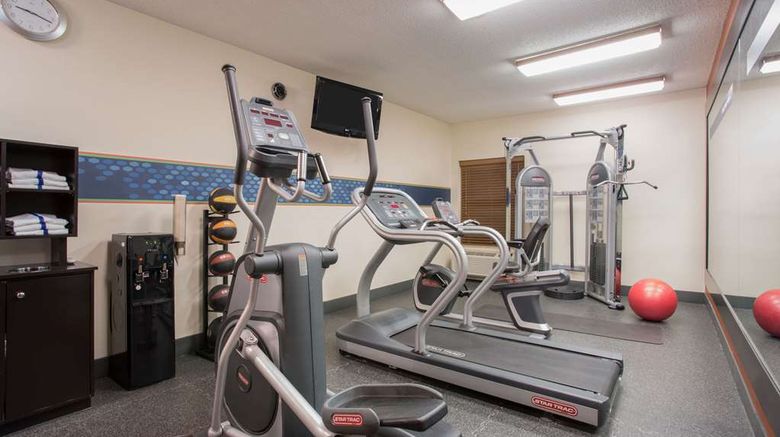 <b>Baymont by Wyndham Thornton Health</b>. Images powered by <a href="https://iceportal.shijigroup.com/" title="IcePortal" target="_blank">IcePortal</a>.