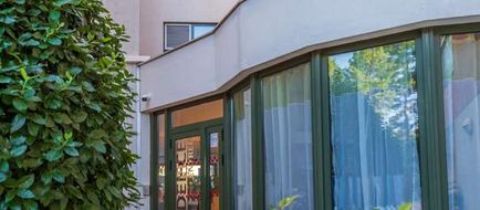 Cerise Valence Exterior