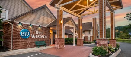 Best Western Fishkill Inn & Suites Exterior