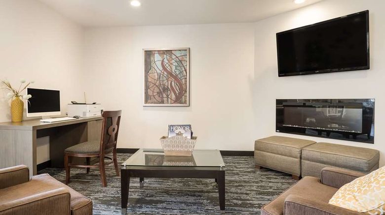 <b>SureStay By Best Western Thomson Lobby</b>. Images powered by <a href="https://iceportal.shijigroup.com/" title="IcePortal" target="_blank">IcePortal</a>.
