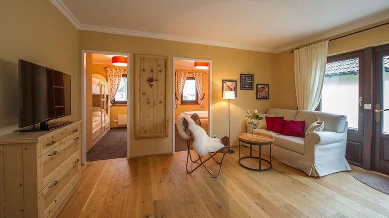 <b>Vila Vita Pannonia Suite</b>. Images powered by <a href="https://iceportal.shijigroup.com/" title="IcePortal" target="_blank">IcePortal</a>.