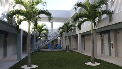 Star Suites by Riverside Theatre