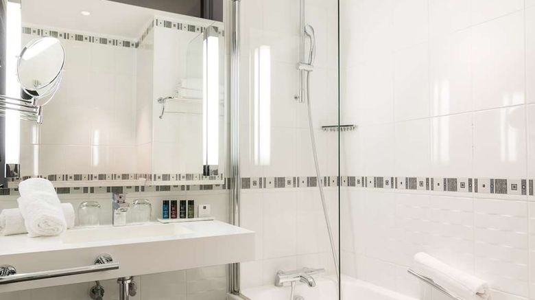 <b>7Hotel & Fitness Room</b>. Images powered by <a href="https://iceportal.shijigroup.com/" title="IcePortal" target="_blank">IcePortal</a>.