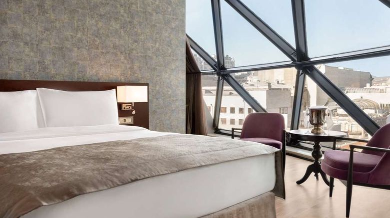 <b>Wyndham Grand Tbilisi Suite</b>. Images powered by <a href="https://iceportal.shijigroup.com/" title="IcePortal" target="_blank">IcePortal</a>.