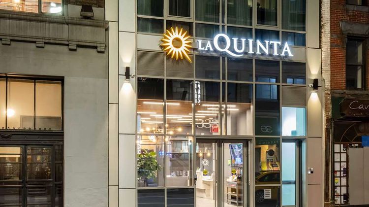 La Quinta Inn & Stes Times Square South Exterior