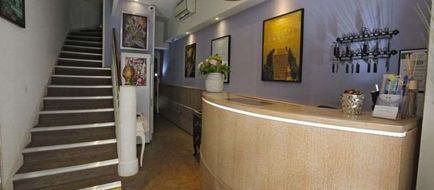 Hotel Alize Lobby
