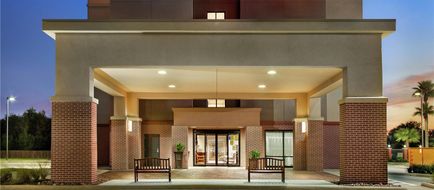 Hampton Inn Houston-Hobby Airport Exterior