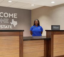Hampton Inn Houston-Hobby Airport Lobby