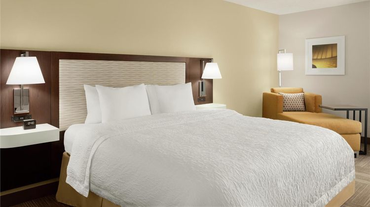 Hampton Inn Houston-Hobby Airport Room