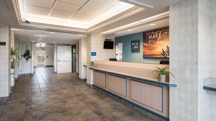 Red Lion Inn & Suites Butte Lobby