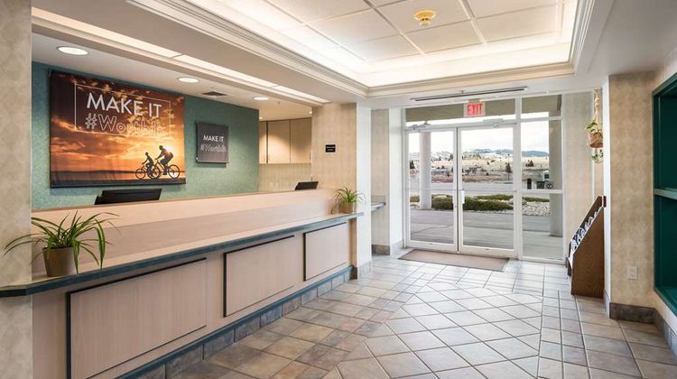 Red Lion Inn & Suites Butte Lobby