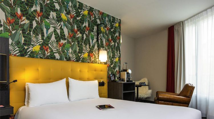Ibis Styles Puteaux Paris La Defense Room