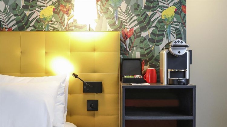 Ibis Styles Puteaux Paris La Defense Room