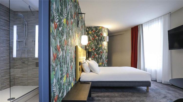 Ibis Styles Puteaux Paris La Defense Room