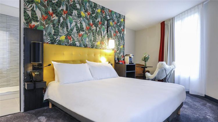 Ibis Styles Puteaux Paris La Defense Room