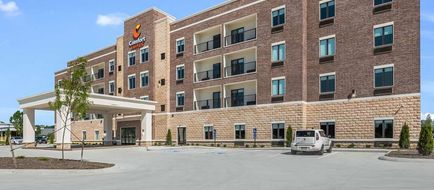 Comfort Suites Marysville Exterior