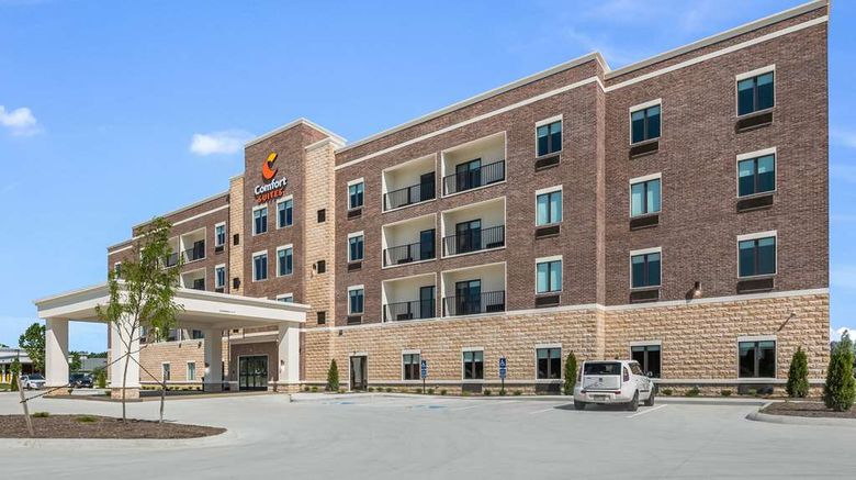 <b>Comfort Suites Marysville Exterior</b>. Images powered by <a href="https://iceportal.shijigroup.com/" title="IcePortal" target="_blank">IcePortal</a>.