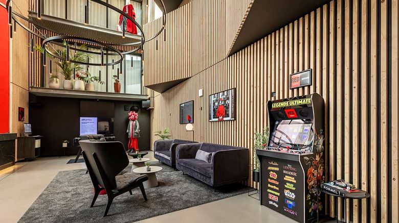 <b>Radisson Red Aarhus Lobby</b>. Images powered by <a href="https://iceportal.shijigroup.com/" title="IcePortal" target="_blank">IcePortal</a>.