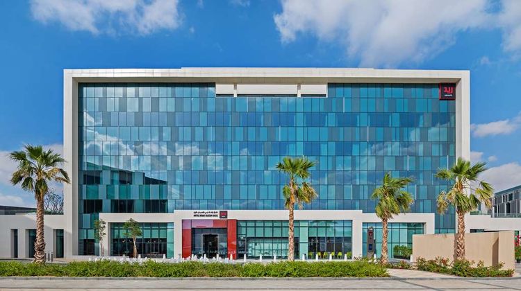Radisson Red Dubai Silicon Oasis Exterior