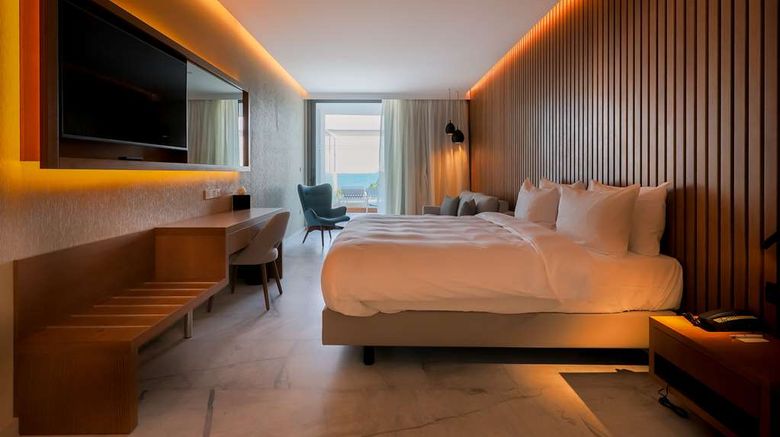 <b>Radisson Beach Resort Larnaca Room</b>. Images powered by <a href="https://iceportal.shijigroup.com/" title="IcePortal" target="_blank">IcePortal</a>.