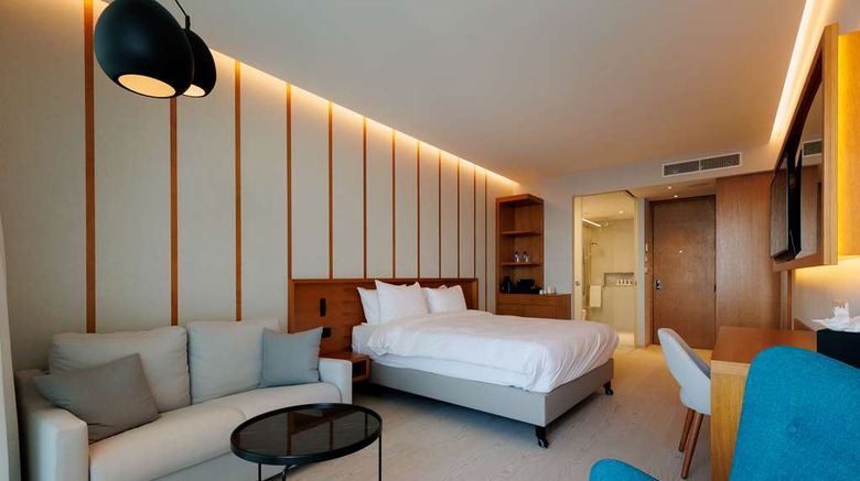 <b>Radisson Beach Resort Larnaca Room</b>. Images powered by <a href="https://iceportal.shijigroup.com/" title="IcePortal" target="_blank">IcePortal</a>.