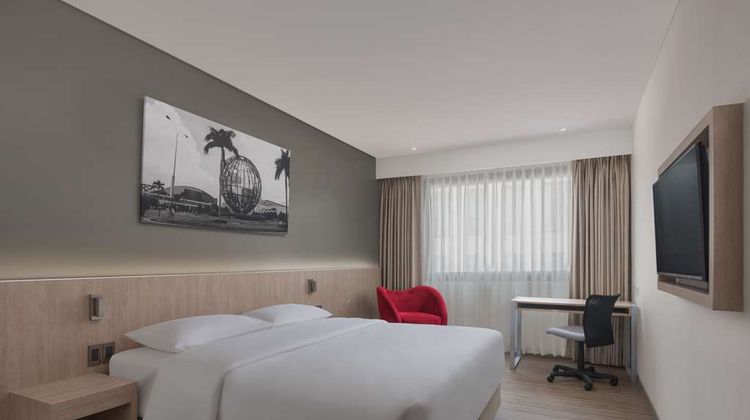 Park Inn By Radisson North EDSA Room