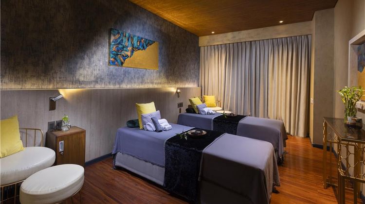 Park Inn By Radisson North EDSA Spa