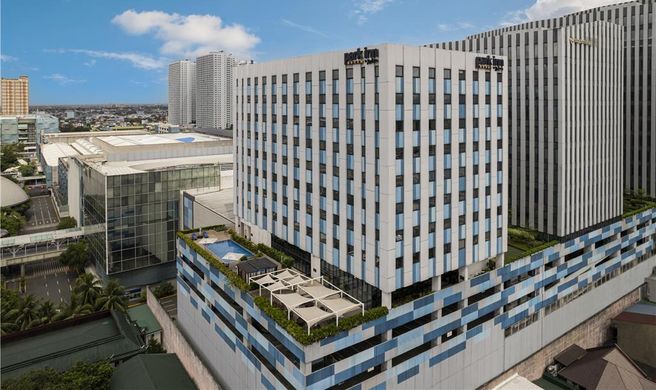 Park Inn By Radisson North EDSA Exterior