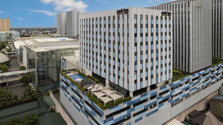 Park Inn By Radisson North EDSA Exterior