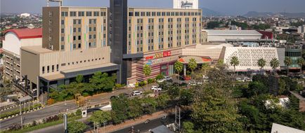 Radisson Lampung Kedaton Exterior