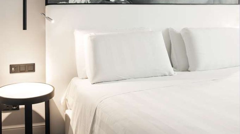 <b>Radisson Blu GHR Hotel, Rome Room</b>. Images powered by <a href="https://iceportal.shijigroup.com/" title="IcePortal" target="_blank">IcePortal</a>.