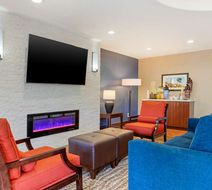 Comfort Inn & Suites Ontario Lobby
