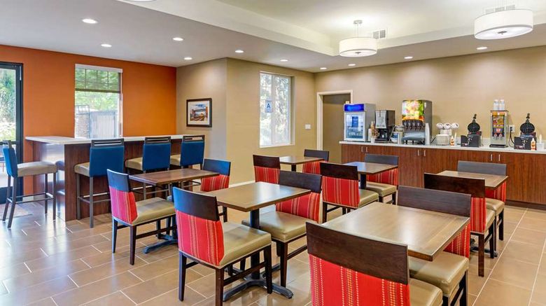 <b>Comfort Inn & Suites Ontario Restaurant</b>. Images powered by <a href="https://iceportal.shijigroup.com/" title="IcePortal" target="_blank">IcePortal</a>.