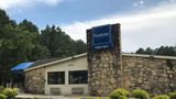 Travelodge by Wyndham Fayetteville Exterior