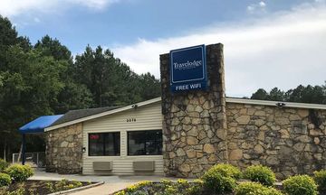 Travelodge by Wyndham Fayetteville